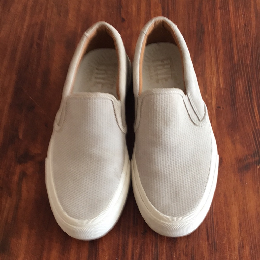 Frye Men’s Slip on Canvas Sneaker/Shoe Size 9